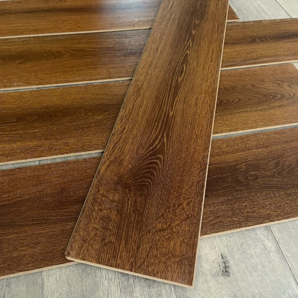 PISO LAMINADO 4271 – 2.911m2 – 1.219×19.9cm