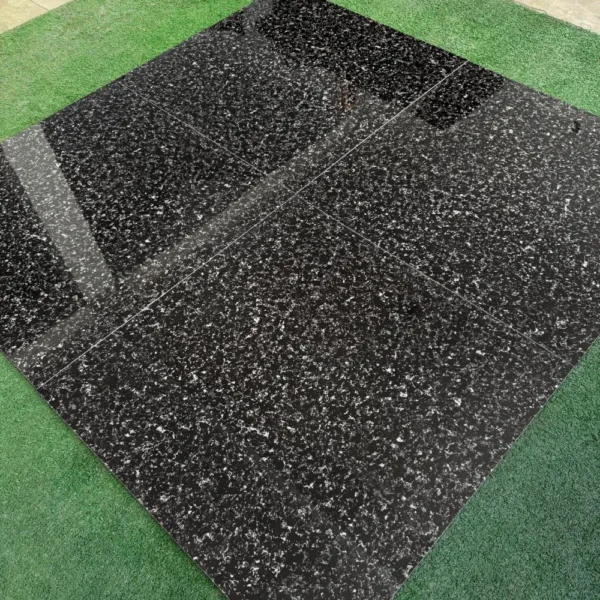 Porcelanato GRANILLA NEGRO 60x60cm – 1.44m2 – Vitrificado